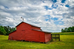 a red barn in North Carolina