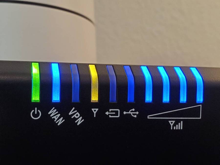 modem lights